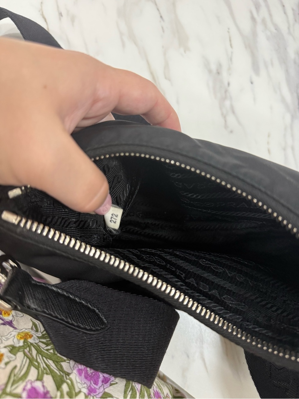 Prada Black Nylon re-Edition 2005 Shoulder Bag with Detachable Strap and Pouch - Picture 10 of 12